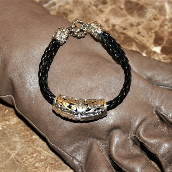 Silver look bracelet - Picture 1 of 3